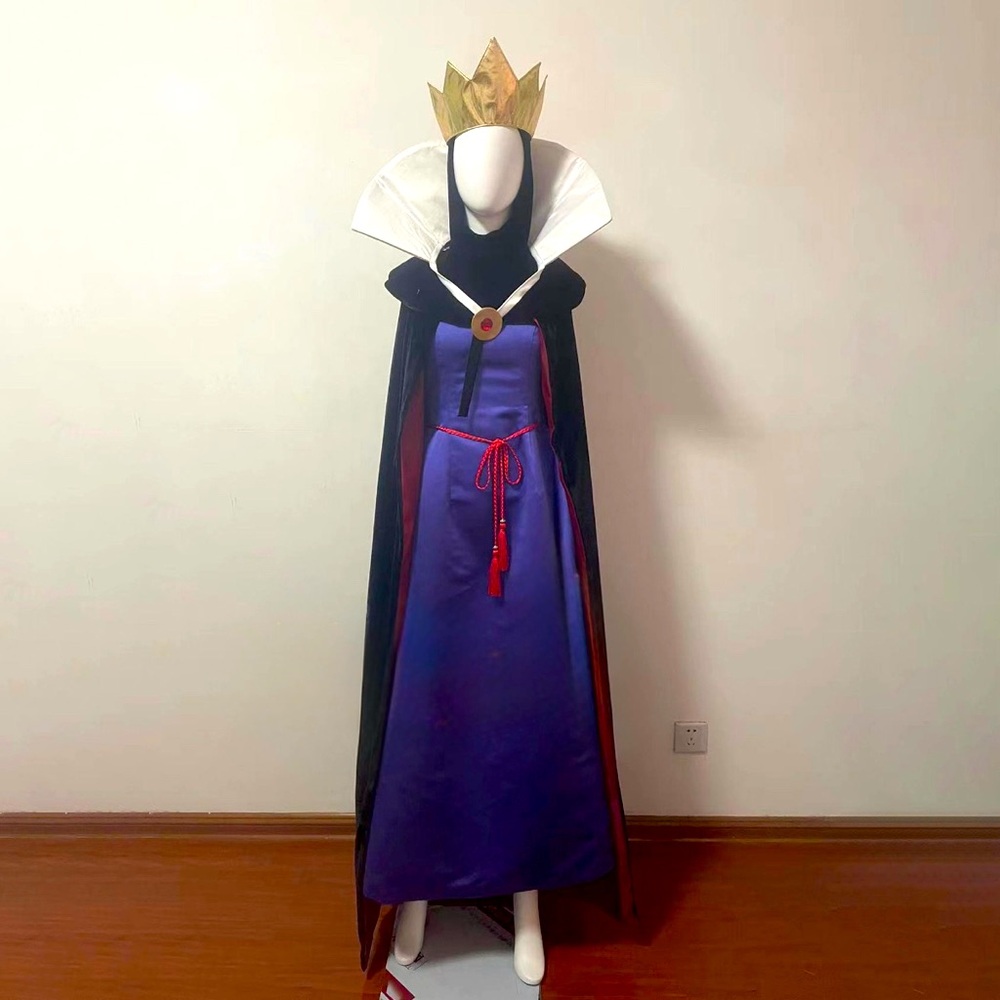 💜🍎 Evil Queen-Inspired Costume – Villainous Elegance Meets Classic Style 🍎💜